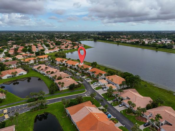 10910 Lakemore Lane 201, Boca Raton FL 33498