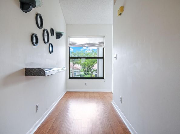 10910 Lakemore Lane 201, Boca Raton FL 33498