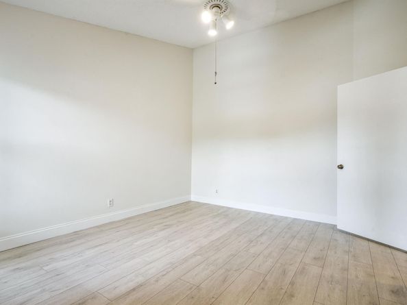 10910 Lakemore Lane 201, Boca Raton FL 33498