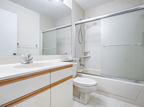 10910 Lakemore Lane 201, Boca Raton FL 33498