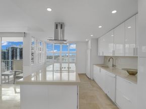 2800 E Sunrise Boulevard 19a, Fort Lauderdale FL 33304