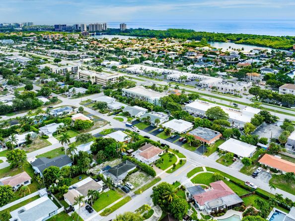 499 NE 28th Road, Boca Raton FL 33431