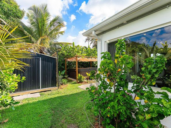 499 NE 28th Road, Boca Raton FL 33431