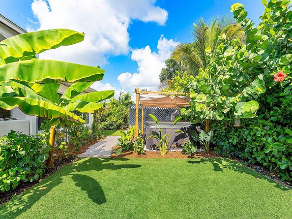 499 NE 28th Road, Boca Raton FL 33431