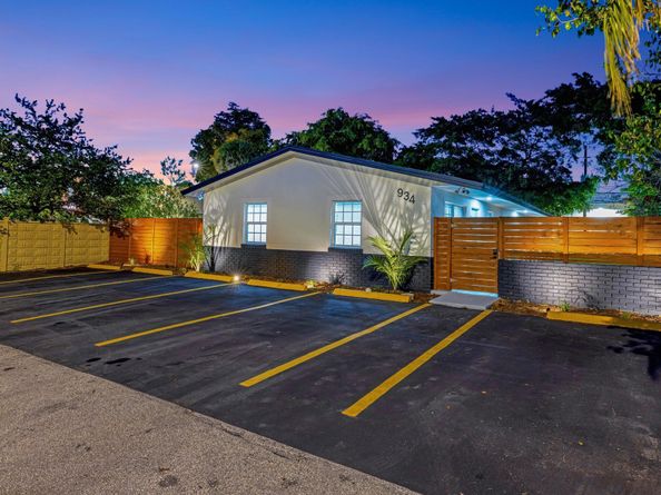 934 NW 4th Avenue 14, Fort Lauderdale FL 33311