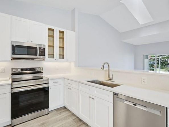 6175 Floral Lakes Dr, Delray Beach FL 33484