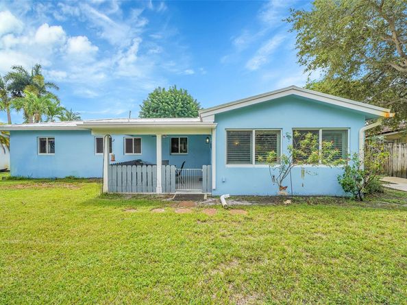 161 SE 8th St, Pompano Beach FL 33060
