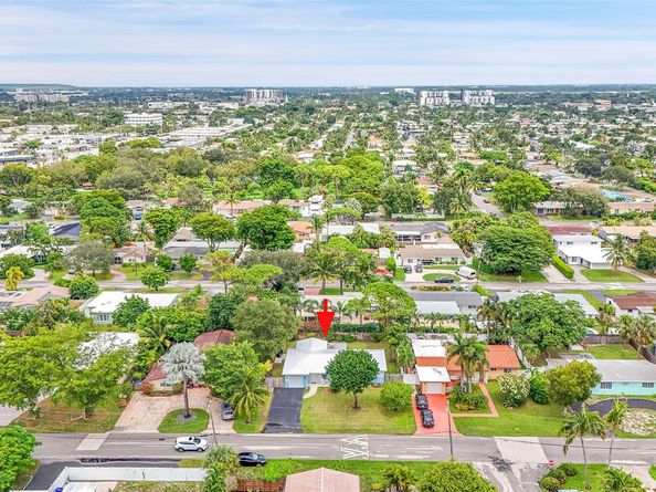 161 SE 8th St, Pompano Beach FL 33060