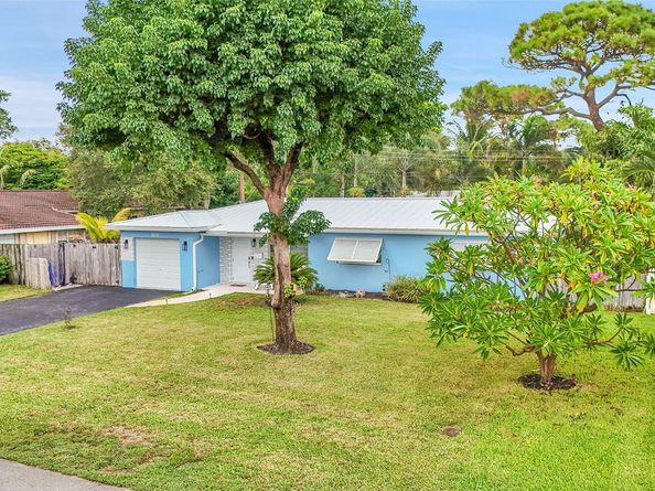 161 SE 8th St, Pompano Beach FL 33060