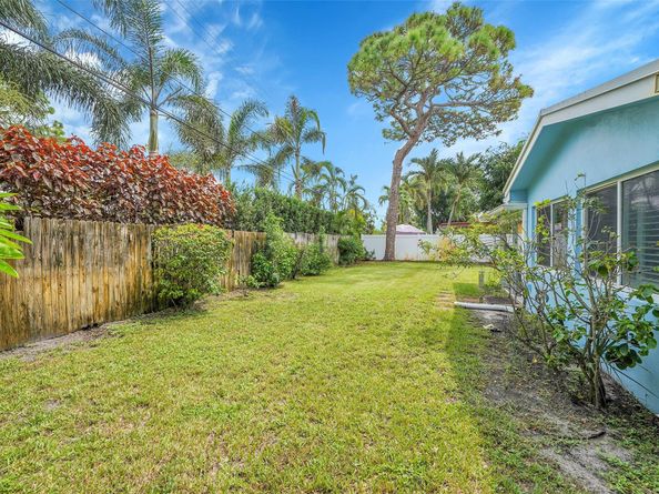 161 SE 8th St, Pompano Beach FL 33060