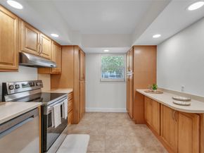 2850 S Forest Hills Blvd 105, Coral Springs FL 33065
