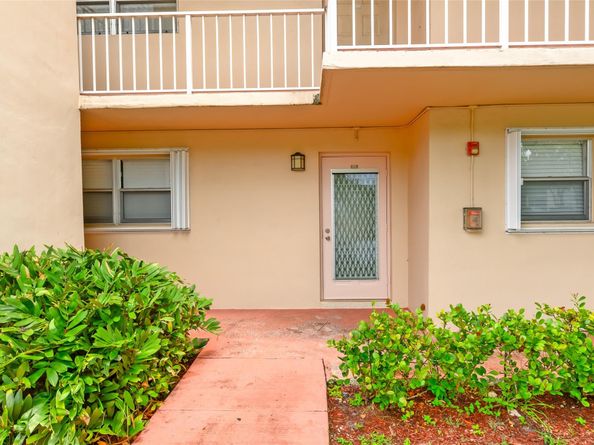 2850 S Forest Hills Blvd 105, Coral Springs FL 33065