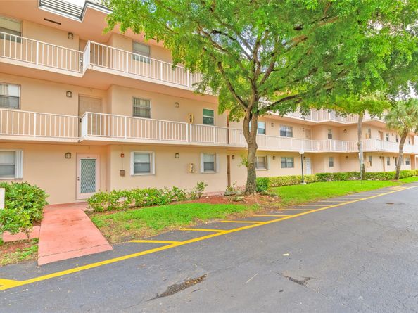 2850 S Forest Hills Blvd 105, Coral Springs FL 33065
