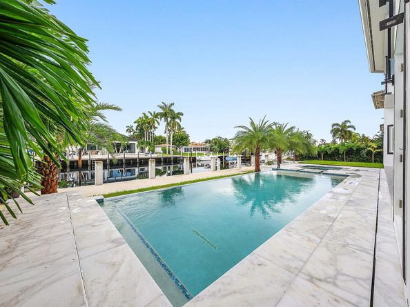 2641 NE 48th Street, Lighthouse Point FL 33064