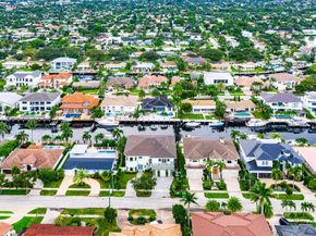 2641 NE 48th Street, Lighthouse Point FL 33064