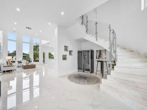 2641 NE 48th Street, Lighthouse Point FL 33064