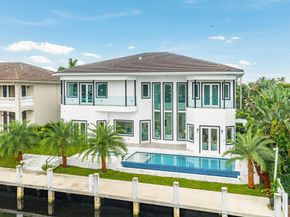 2641 NE 48th Street, Lighthouse Point FL 33064
