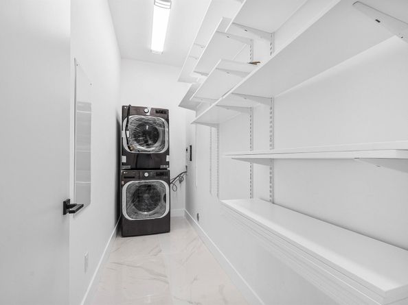 2641 NE 48th Street, Lighthouse Point FL 33064