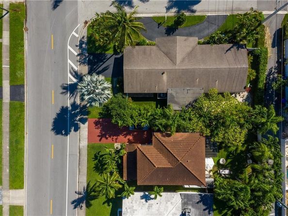 818 N 12th Ave, Hollywood FL 33019