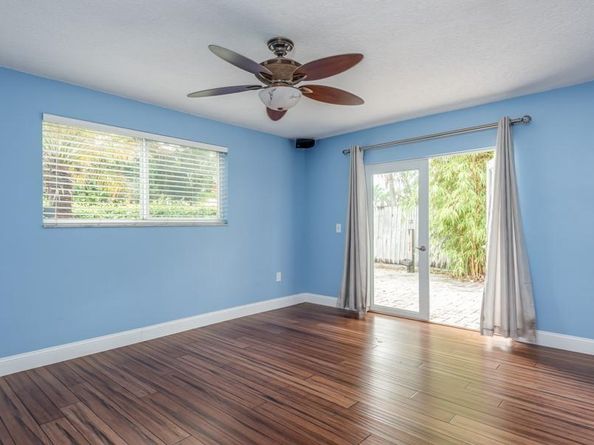 818 N 12th Ave, Hollywood FL 33019