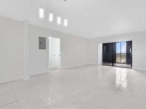 2200 S Cypress Bend Dr 805, Pompano Beach FL 33069