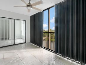 2200 S Cypress Bend Dr 805, Pompano Beach FL 33069