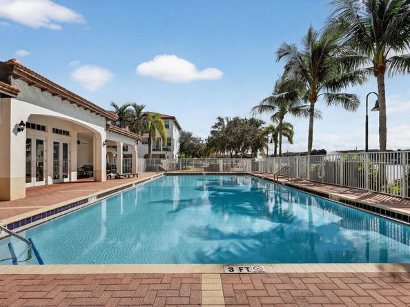 2669 SW 118th Rd, Miramar FL 33025