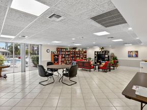 3050 NE 16th Avenue 107, Oakland Park FL 33334