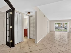 3050 NE 16th Avenue 107, Oakland Park FL 33334