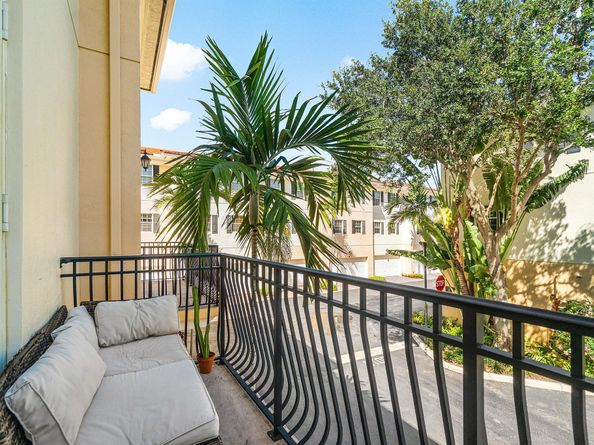 2502 N Dixie Highway 16, Lake Worth Beach FL 33460