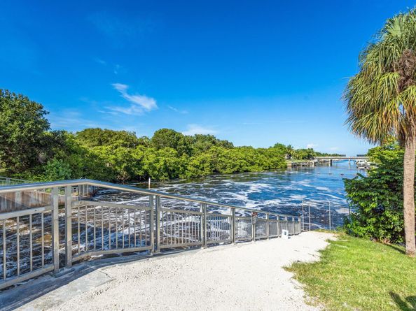 2502 N Dixie Highway 16, Lake Worth Beach FL 33460