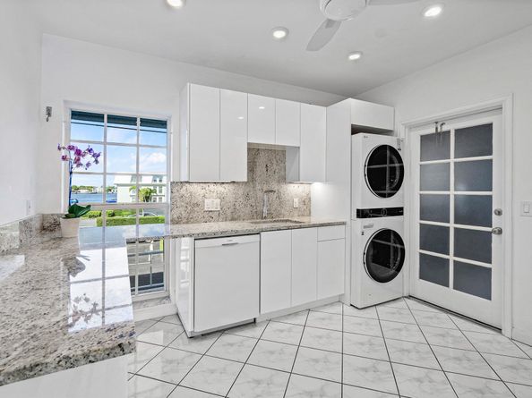 2165 Ibis Isle Road 6, Palm Beach FL 33480