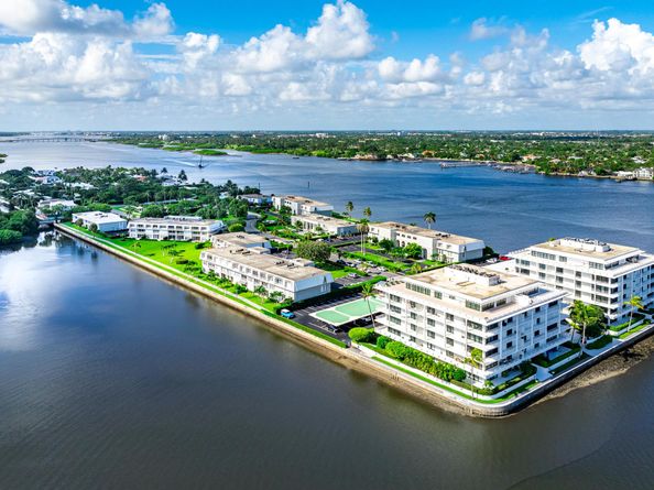 2165 Ibis Isle Road 6, Palm Beach FL 33480