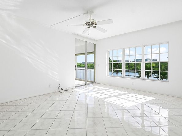 2165 Ibis Isle Road 6, Palm Beach FL 33480