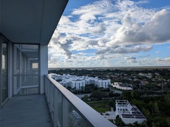 2000 Metropica Way
