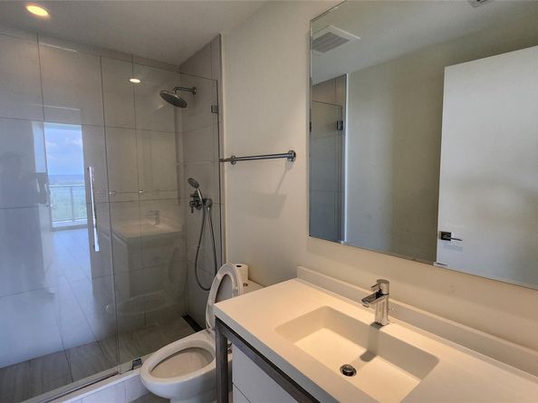 2000 Metropica Way 1501, Sunrise FL 33323