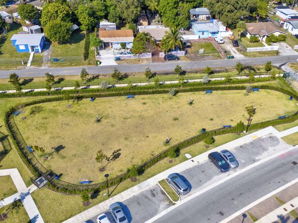 12227 NW 23rd Path, Miami FL 33167