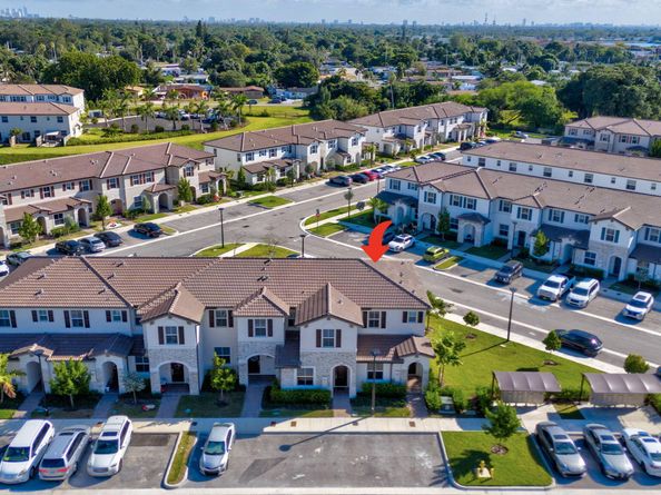 12227 NW 23rd Path, Miami FL 33167