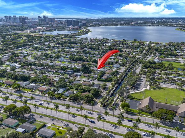 1379 10th Street, West Palm Beach FL 33401