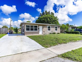 1379 10th Street