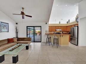 1541 W Oak Knoll Cir, Davie FL 33324