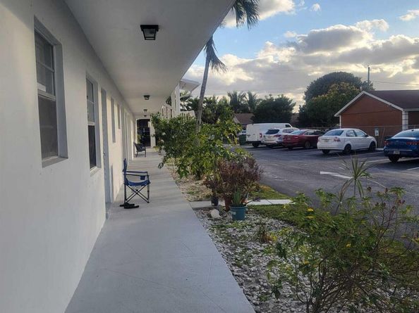 6560 Winfield Boulevard 102, Margate FL 33063