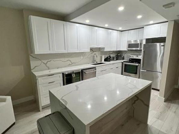 2301 Collins Ave 327, Miami Beach FL 33139