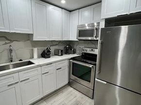 2301 Collins Ave 327, Miami Beach FL 33139