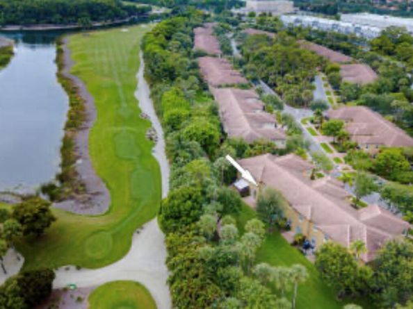 2812 Eagle Rock Circle 902, West Palm Beach FL 33411