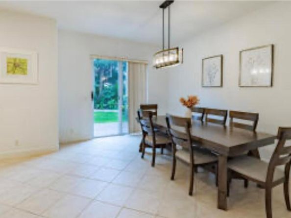 2812 Eagle Rock Circle 902, West Palm Beach FL 33411