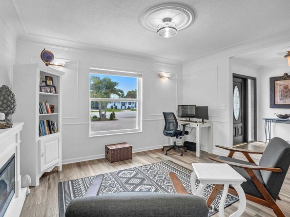 1012 W Camino Real, Boca Raton FL 33486