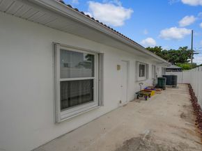 1012 W Camino Real, Boca Raton FL 33486