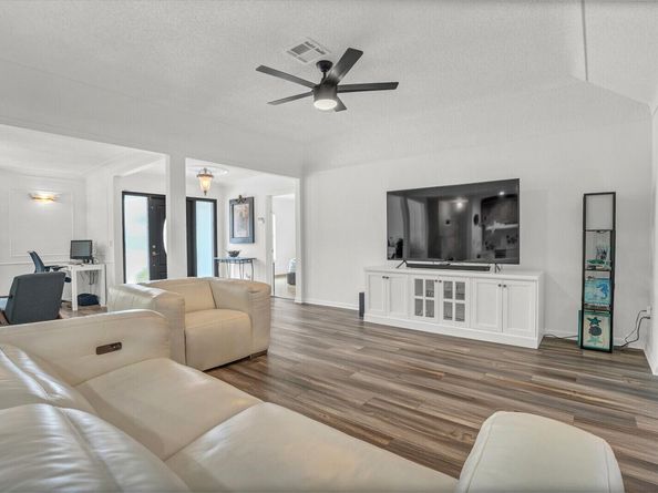 1012 W Camino Real, Boca Raton FL 33486