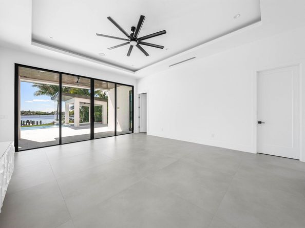88 W Riverside Drive, Jupiter FL 33469